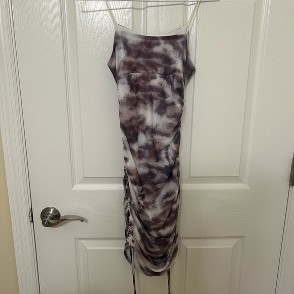 NWT Forever 21 Cinched Mini Dress - Picture 3 of 8